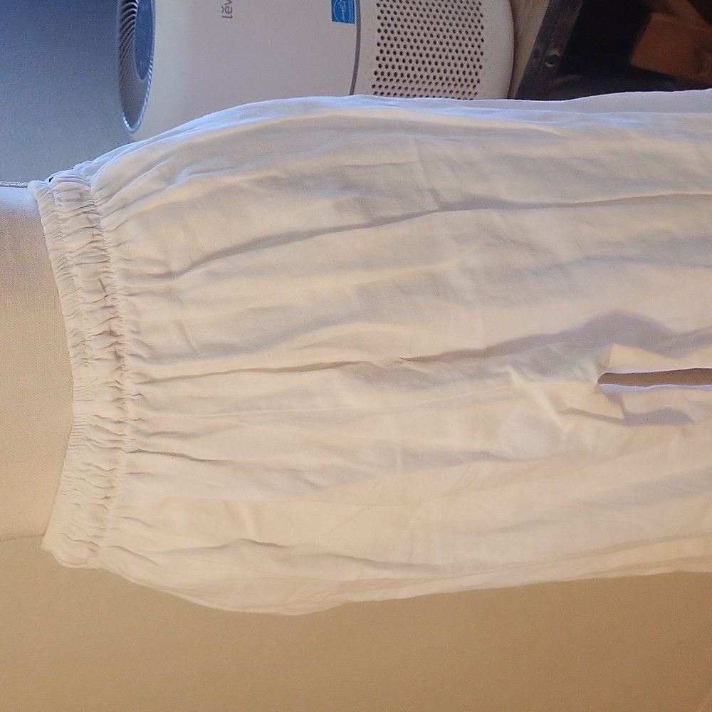 Subdued White Linen Loose Leg Pants Stretchy Waist - Picture 5 of 12